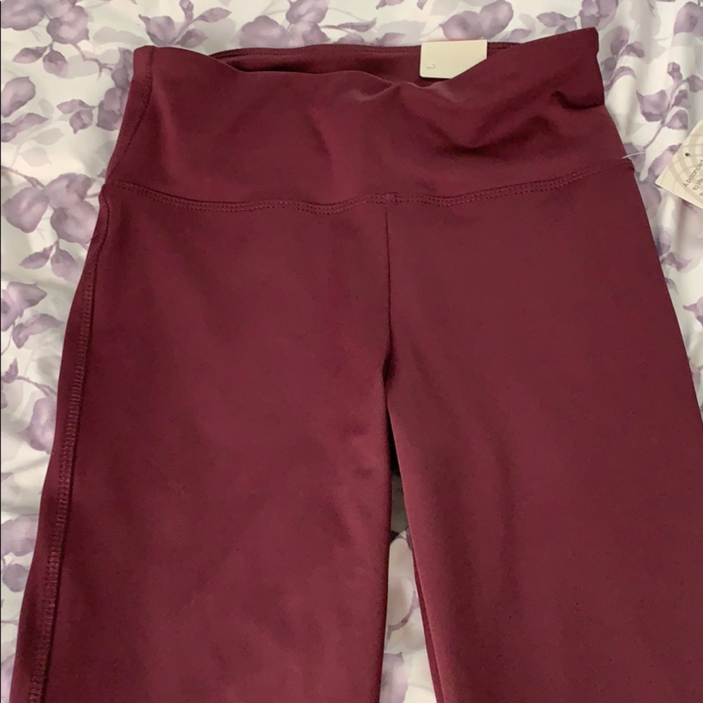Medium Burgundy Workout Leggings